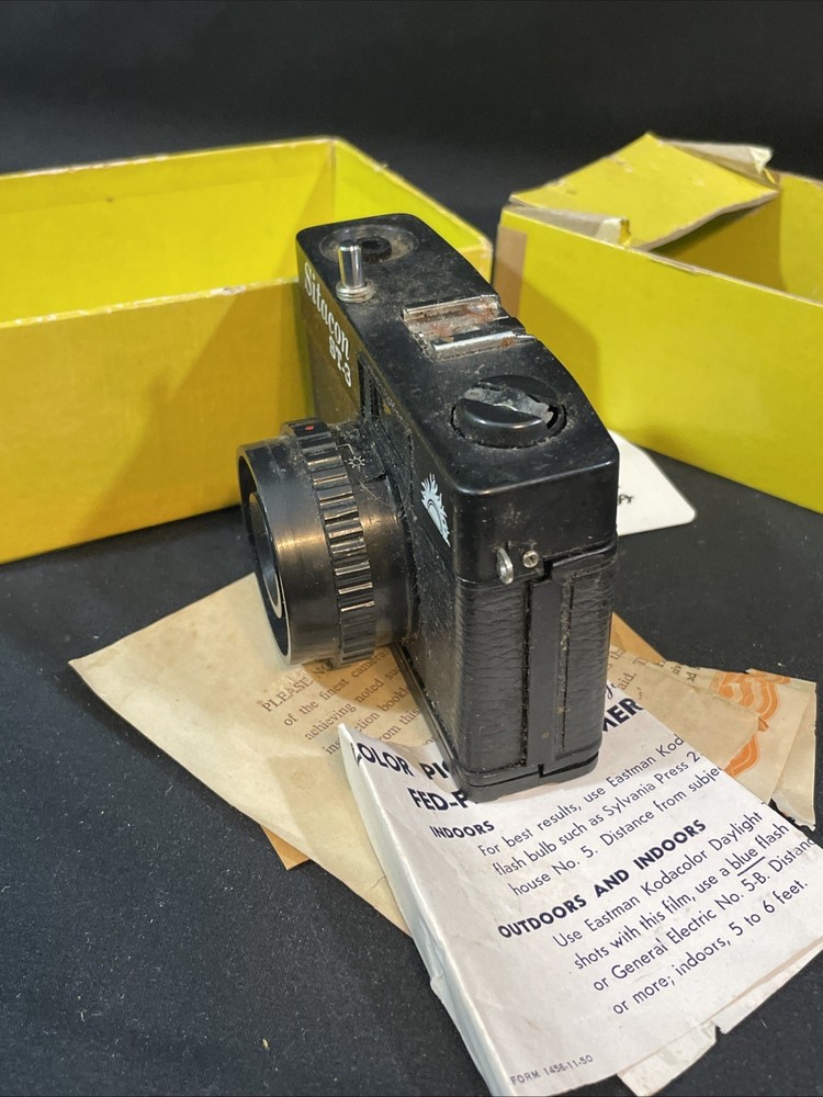 Vintage 35MM Camera Sitacon ST-3 Untested, with original box & paperwork