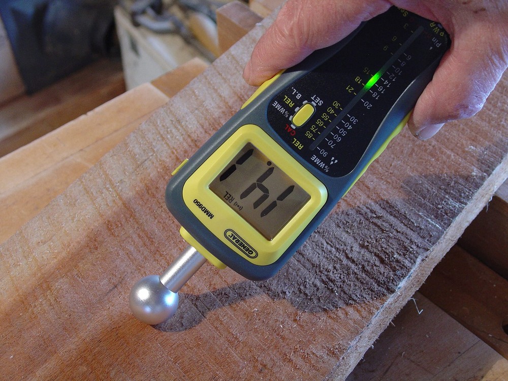 General Tools MMD950 Moisture Meter, Humidity Sensor - Pin Type / Pinless Device