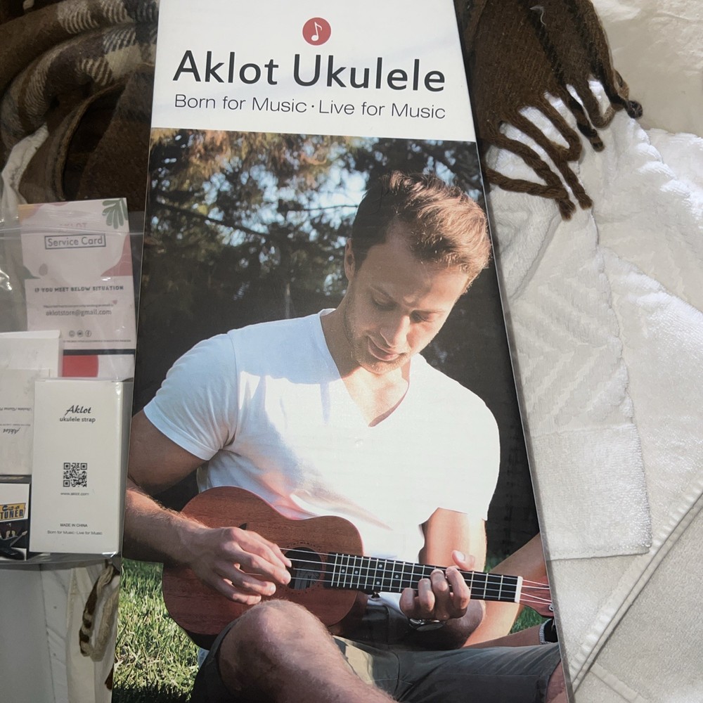 Aklot ukulele Complete With Everything You Need!
