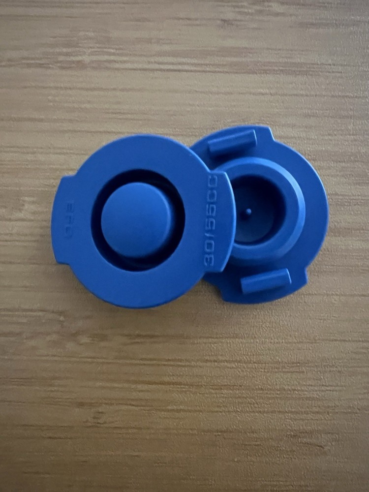 Nordson EFD 7366071   - END CAP O 30/55CC BLEU     50/ pack
