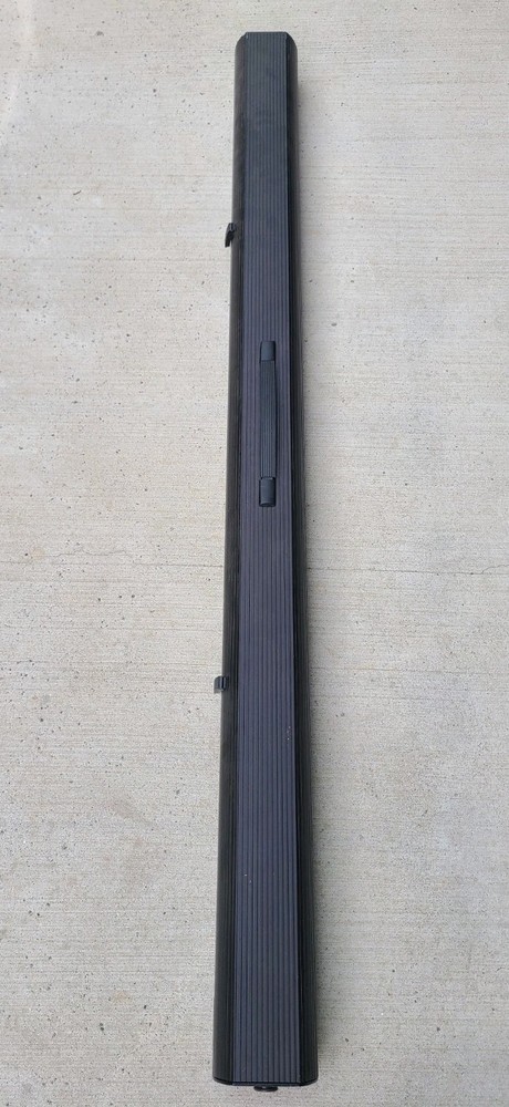 Draper RoadWarrior Portable Projector Screen Matt (63"x48")