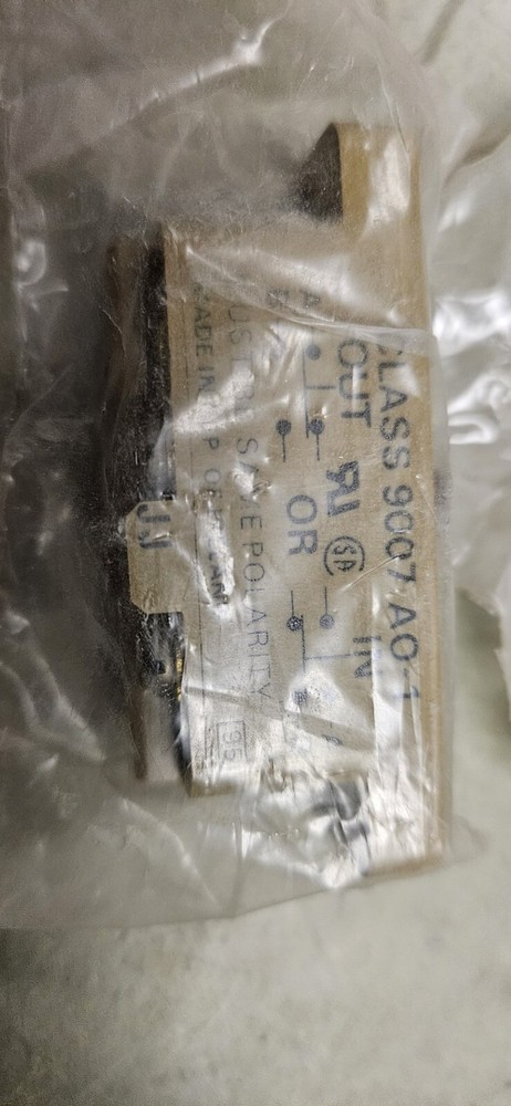 NEW SQUARE D 9007AO-1 SNAP SWITCH 600V AC/DC
