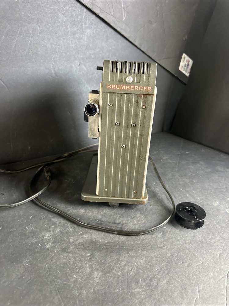 Brumberger 8mm Cine Projector Model 1503 #R76