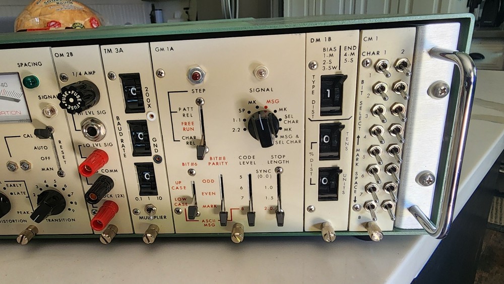 Digitech 2002-08 signal generator / distortion analyzer Rare
