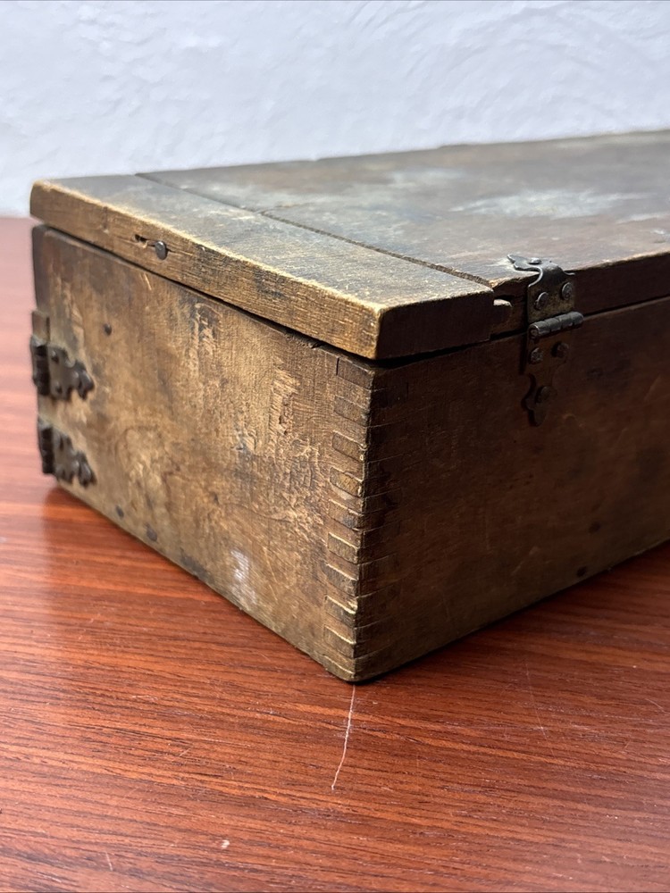 Antique Irwin Auger Drill Bit Wood Box w/ 8 auger bits