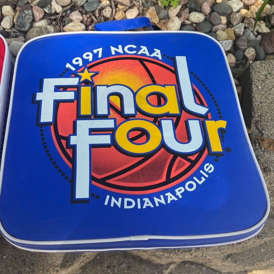 1997 NCAA Final Four Indianapolis  Stadium Seat Cushion with Handle