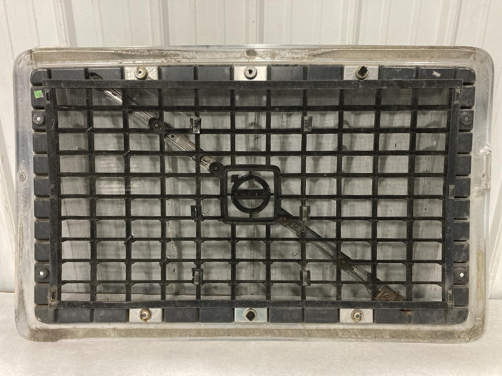 2003-2017 Volvo VNL Grille - Used