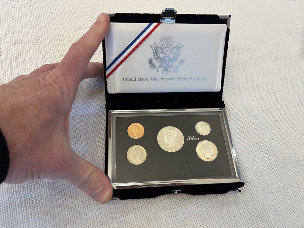 1992 S Premier SILVER Proof Set. Coins in Mint Made Custom Display Box.