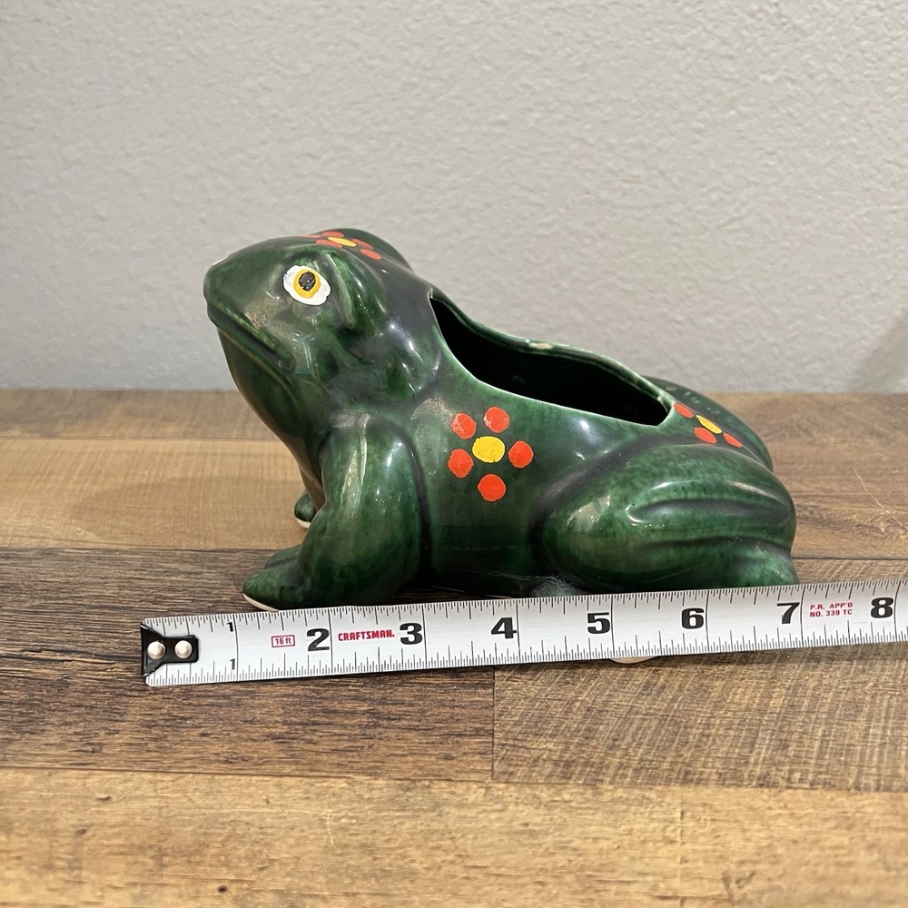Vintage Pottery Ceramic Green Frog Toad Planter