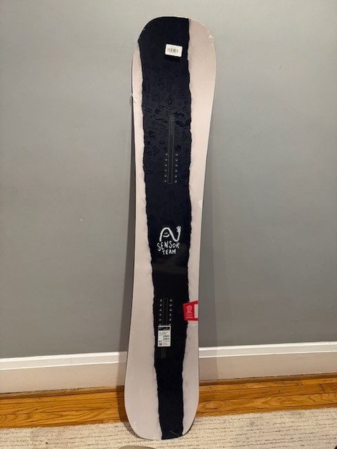 Nidecker Sensor Team 159 cm snowboard brand new