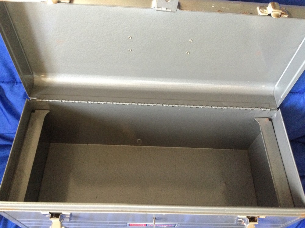 Sears Craftman 6512 Tool Box - Vintage - Pre-owned