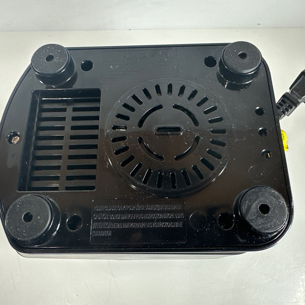 Ninja NJ600 Base Only Blender Processor Tested Works