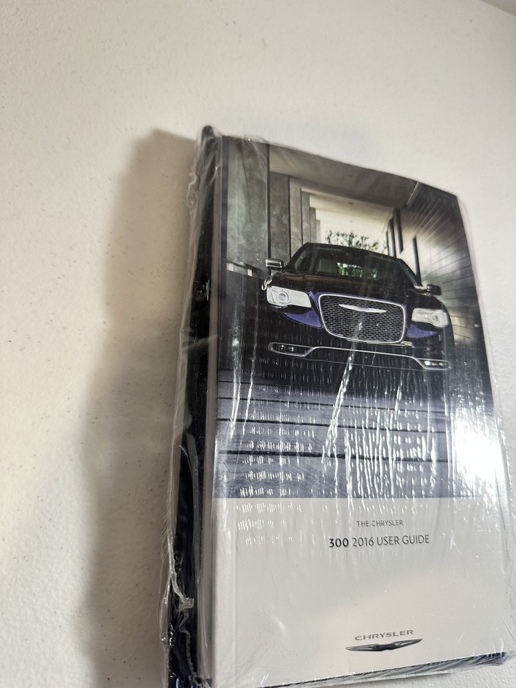 2016 Chrysler 300 Owner's Manual Set OEM