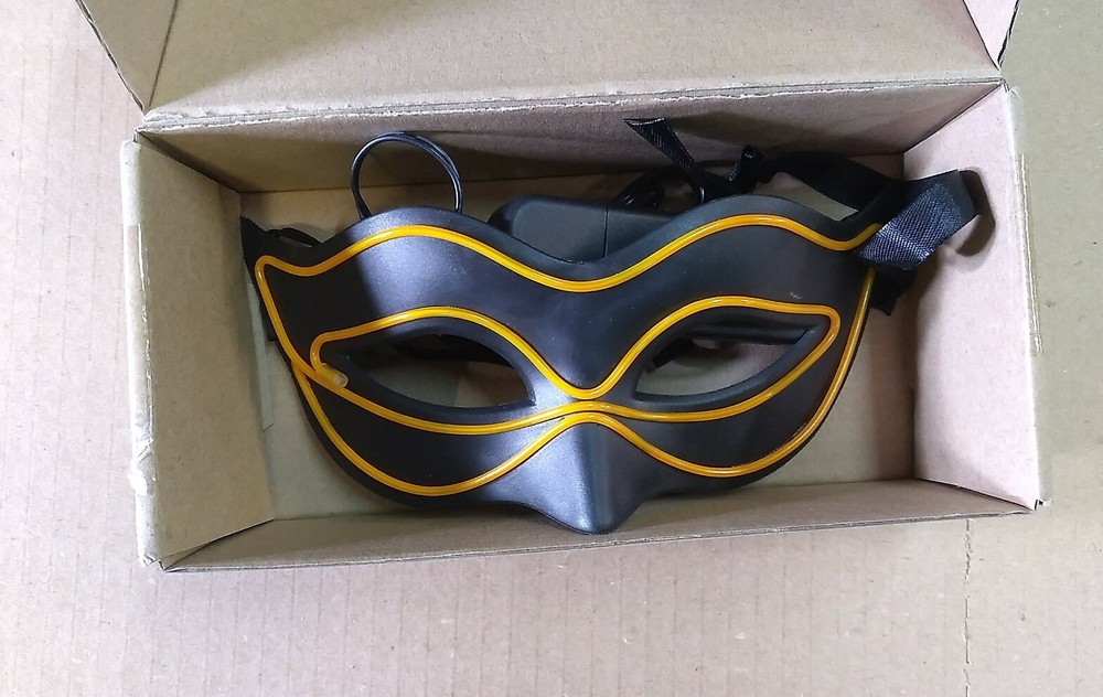 Light Up Mask With Battery Pack