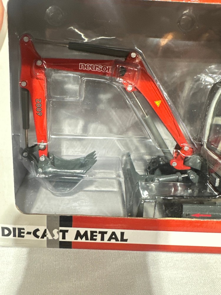 Neuson 6002 Compact Excavator By DCP 1/25th Scale