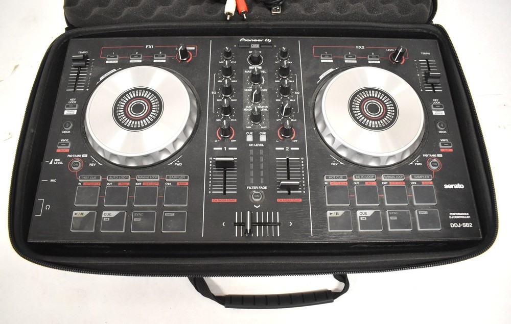 Pioneer DJ DDJ-SB2 Double Deck Controller with Case