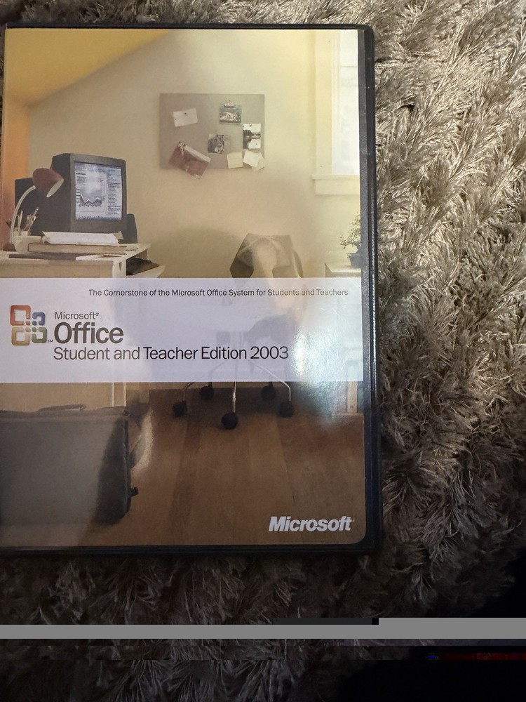 Microsoft Office 2003 Software Lot - Student/Teacher, Publisher, InfoPath, Visio