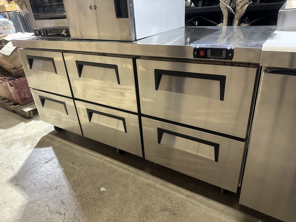 UNDERCOUNTER FREEZER 6 DRAWER