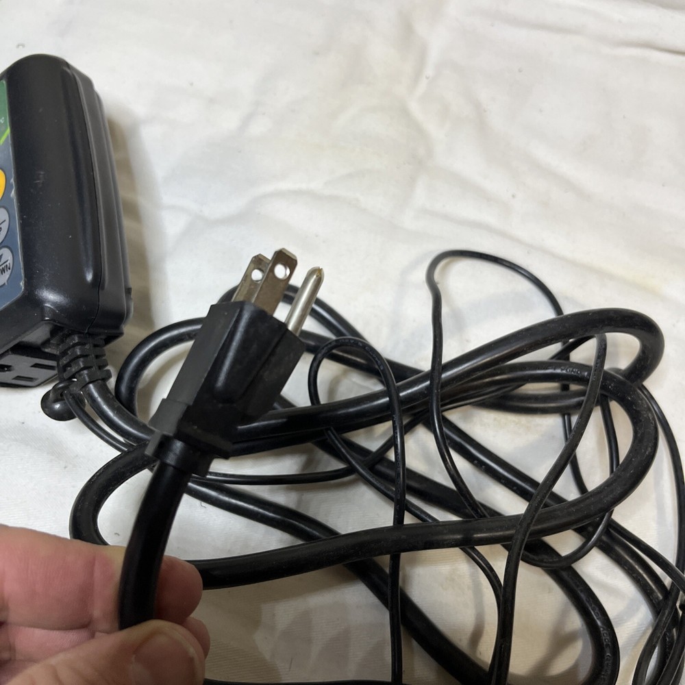 Jump Start Digital Temperature Controller for Heat Mats Cloning Seed Starting