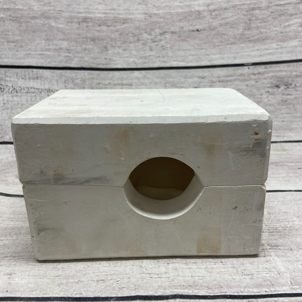Unbranded Ceramic Casting Mold Making Bacon Pigs