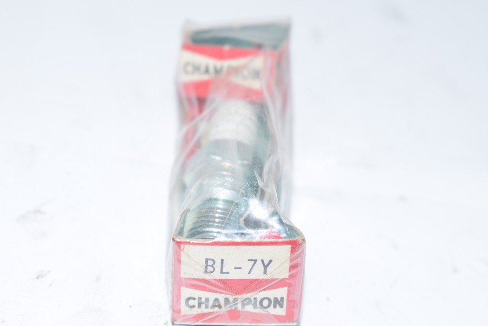 NEW Champion BL-7Y Spark Plug BL7Y