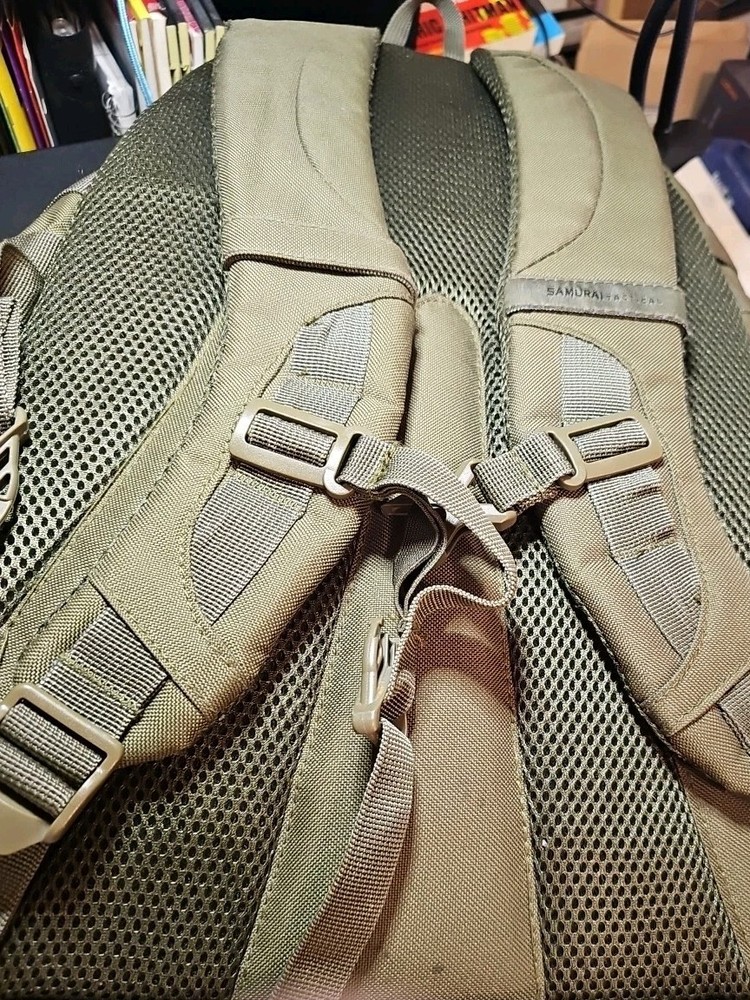 Samurai Tactical Military backpack w/many compartments Slightly Used Green