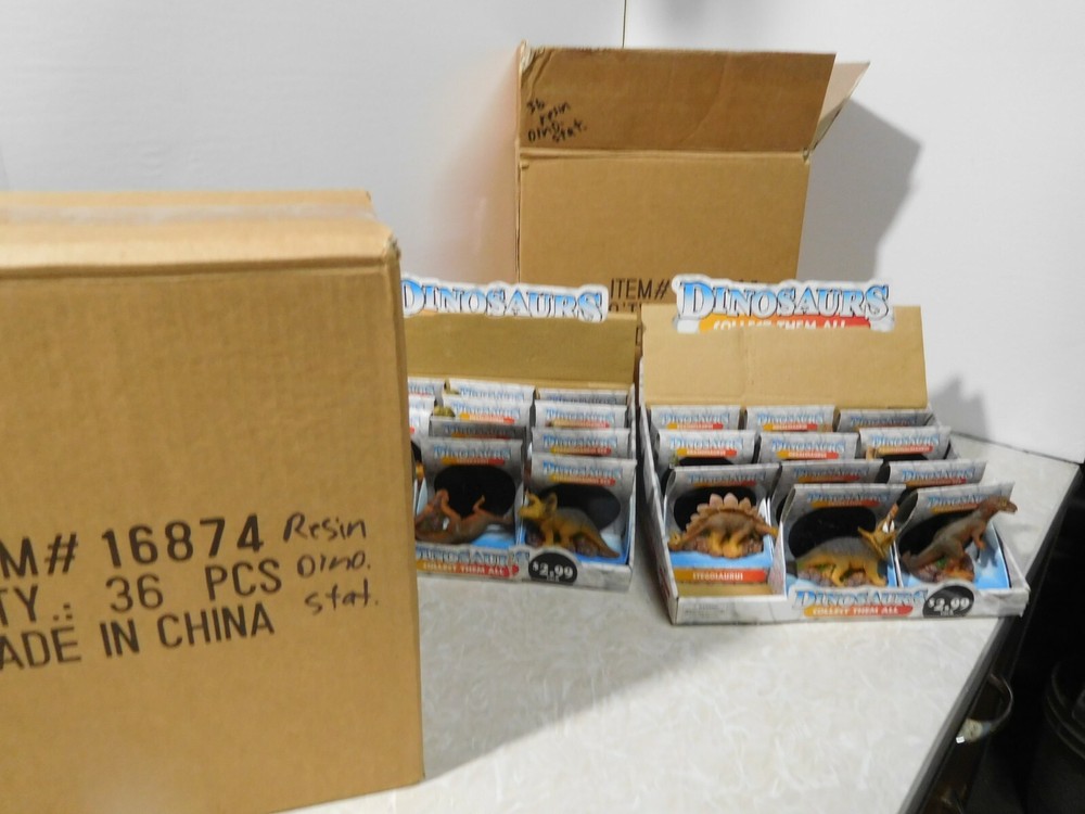 70 Resin Dinosaur Figures ~ for display only