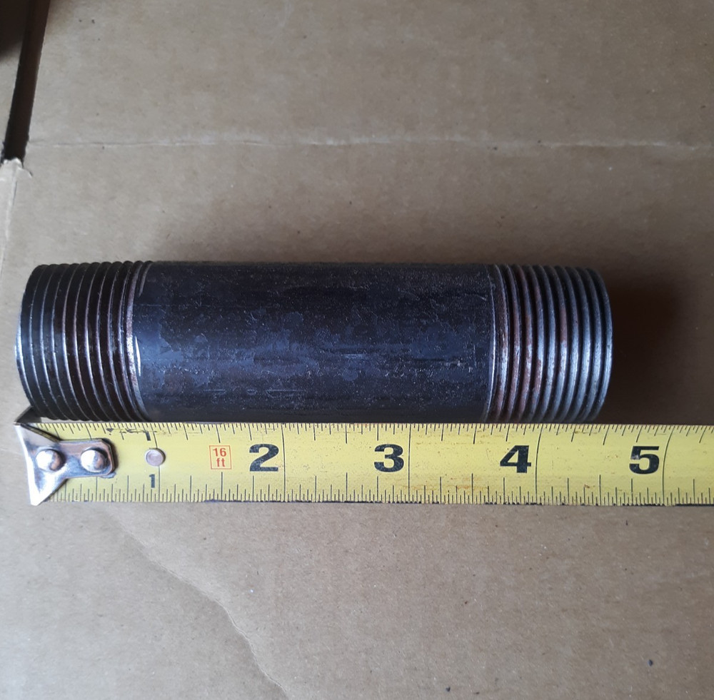 1" x 4 1/2" Threaded Black Pipe Nipple   1 PACK