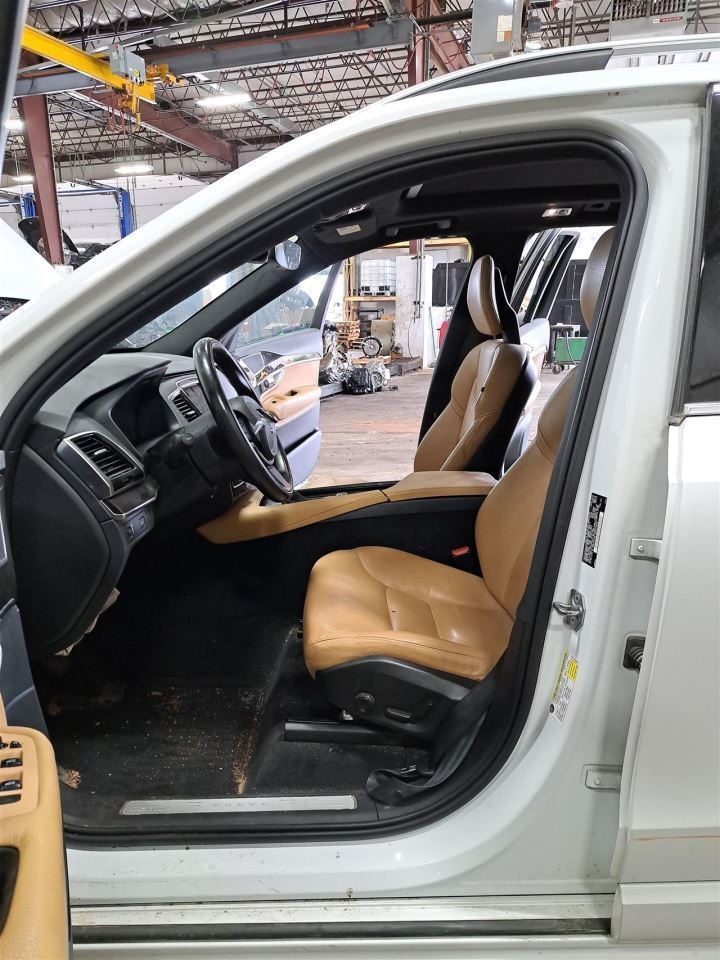 2017 Xc90 Camera/Projector Sku#4185757