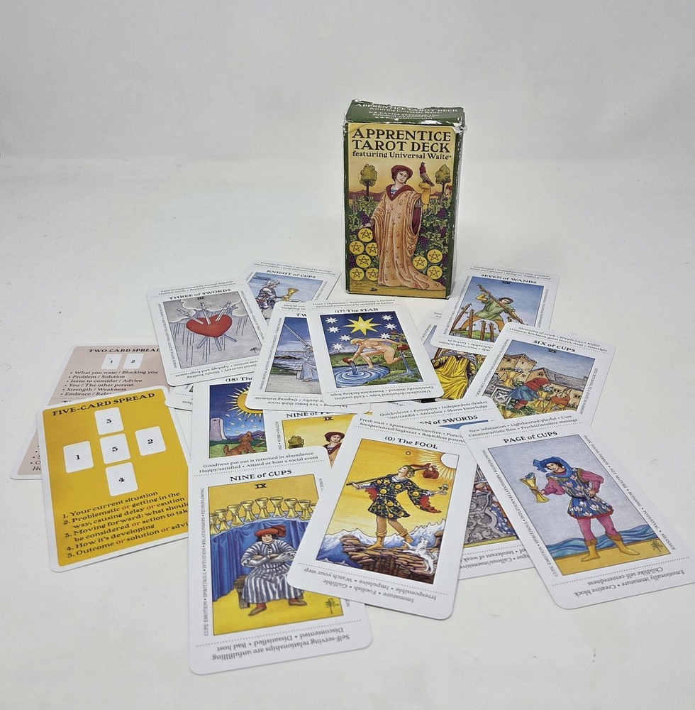 Apprentice Tarot Deck Featuring Universal Waite For Beginners Key Words On Card