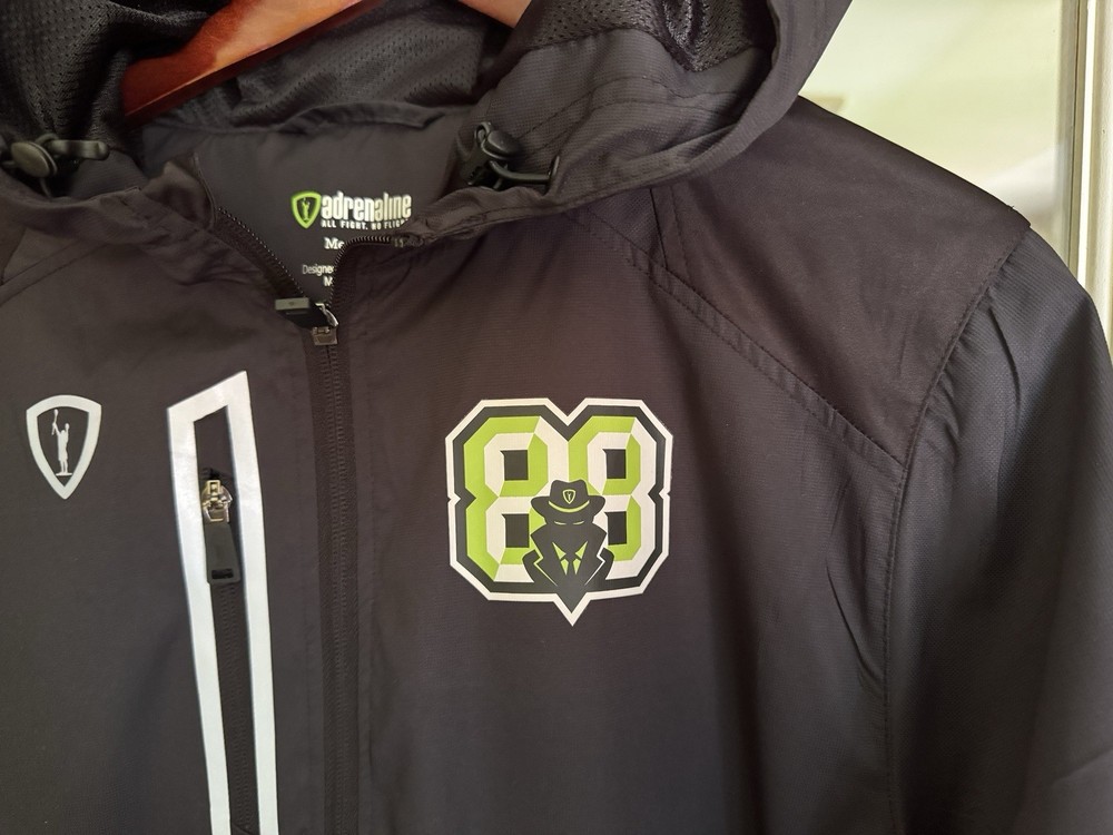 LACROSSE JACKET ADRENALINE DARTH CADER FULL ZIP PACKABLE WATERPROOF, Medium NWT!