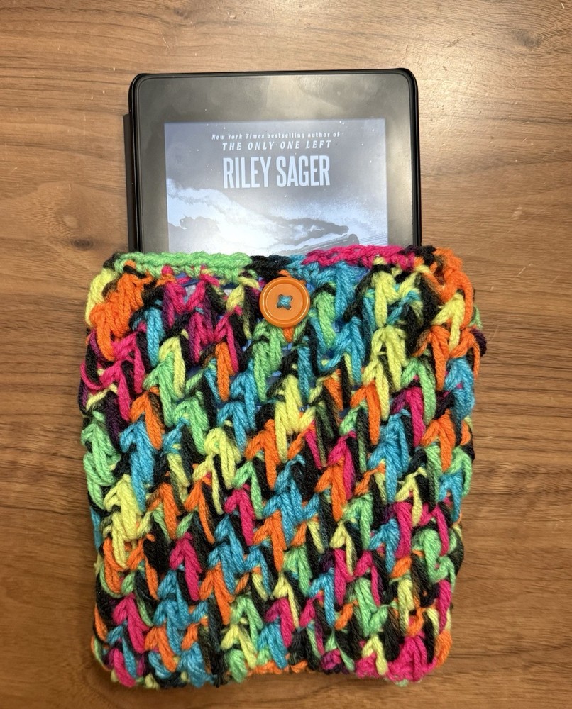 Crochet Kindle Sleeve - Crazy Bright