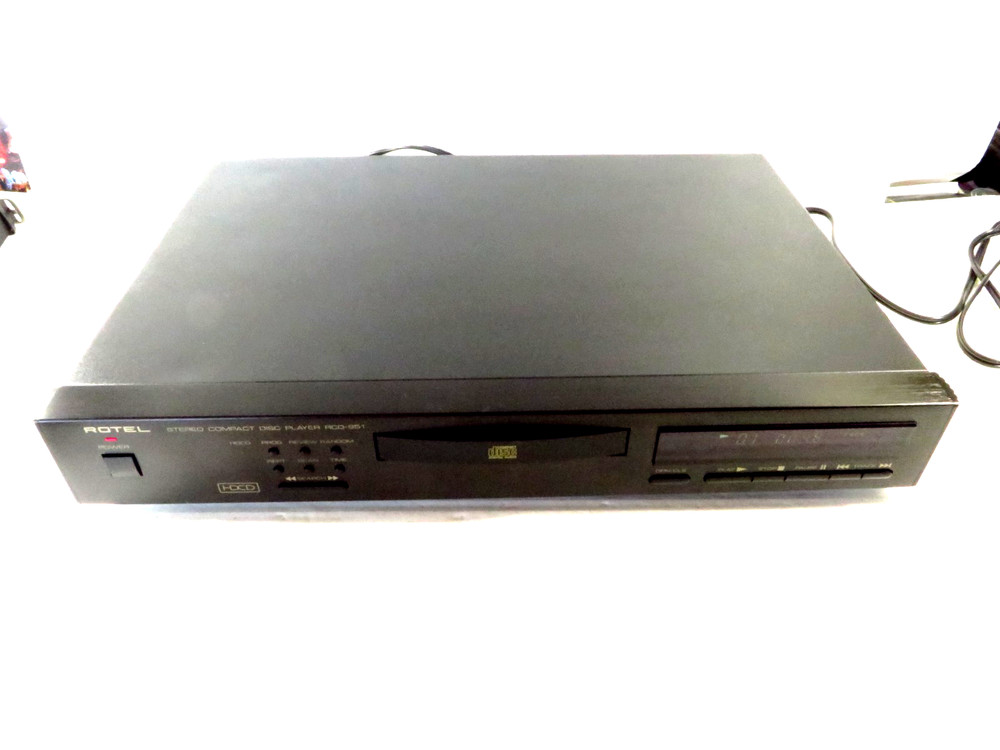 ROTEL RCD-951 Stereo Compact Disc Player, Tested Works Great