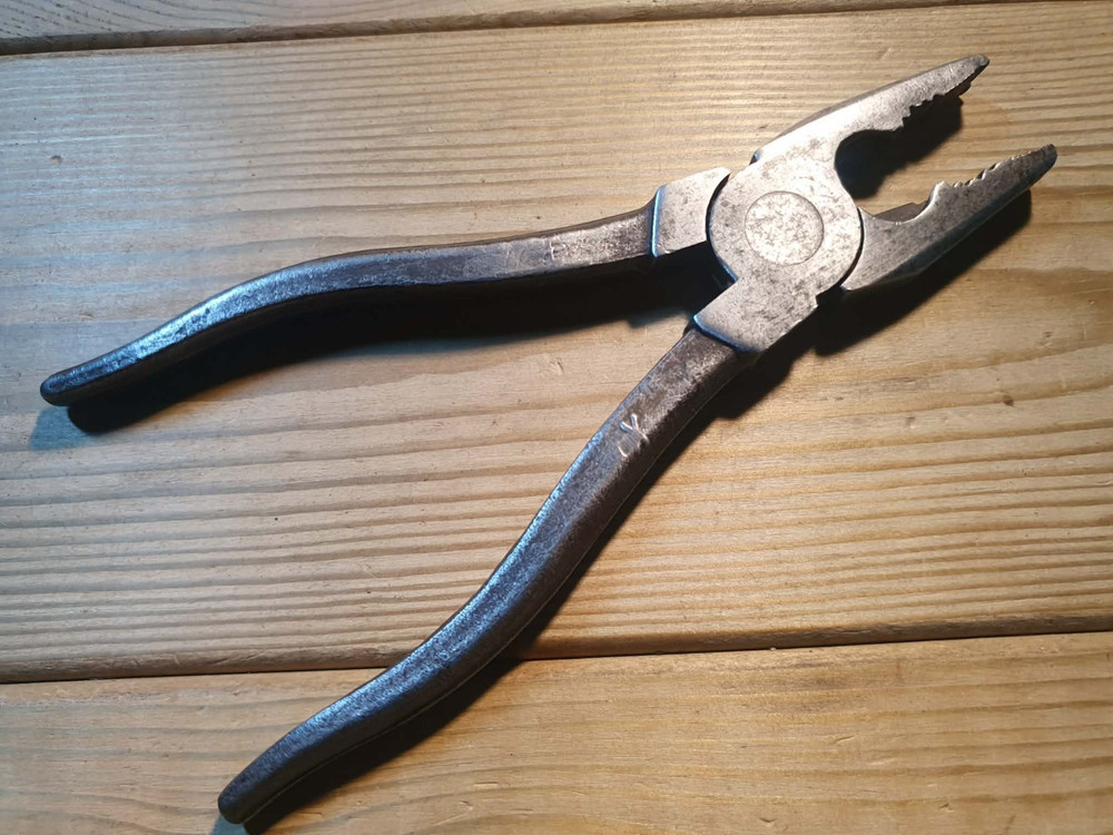 Vintage Draper Pliers Old Hand Tools Engineering Mechanics Tool Mechanical