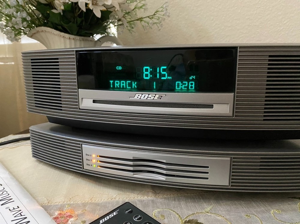 Bose Wave Music System CD AM/FM W/ 3 CD Changer & Remote Control