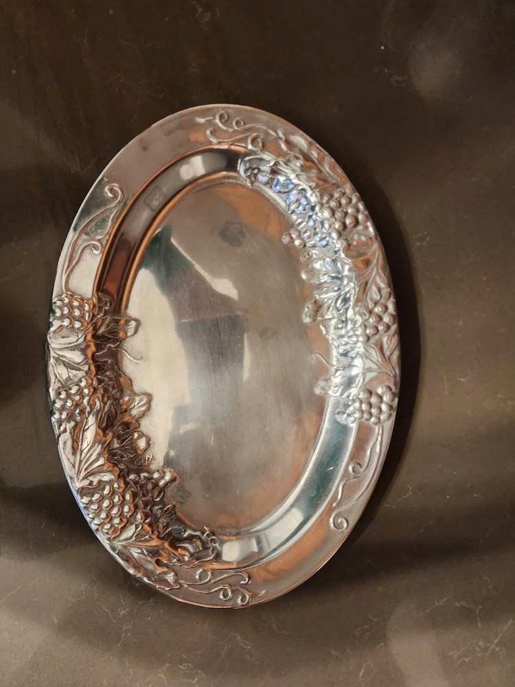 Wilton Armetale GRAPE Large Oval Serving Platter Tray 15"
