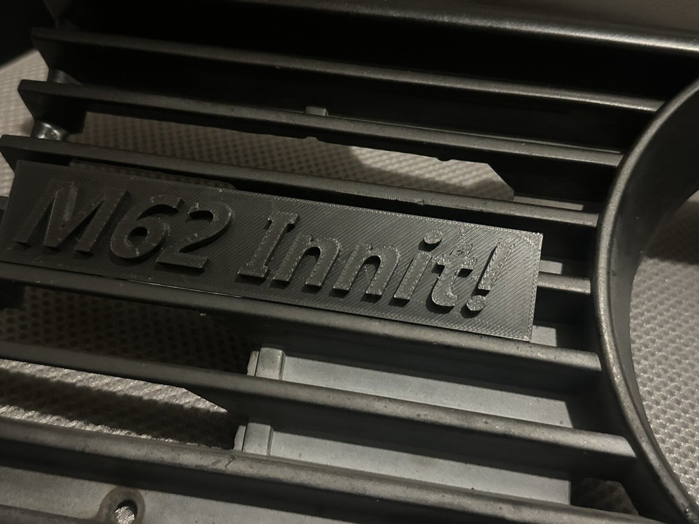 BMW E30 Grill Emblem (M62)