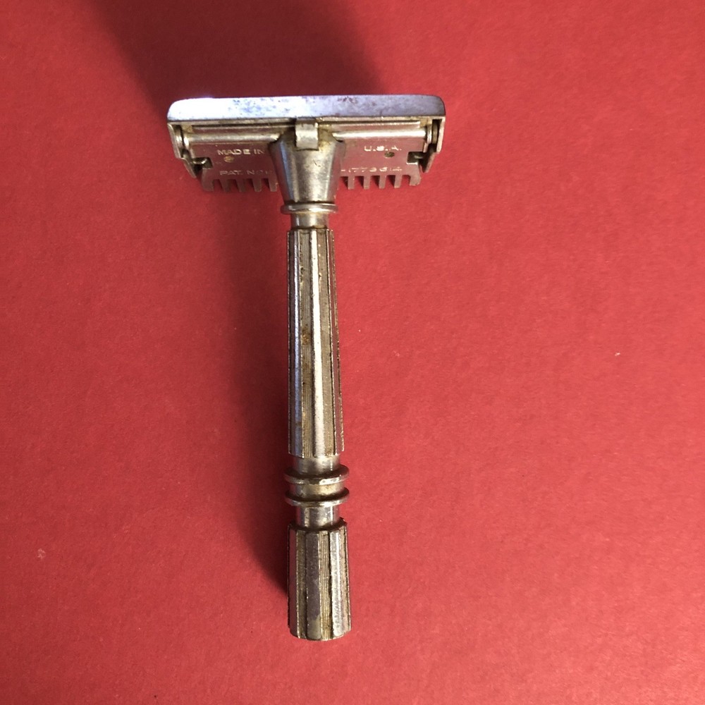 Antique Gem Micromatic Razor Nice Condition