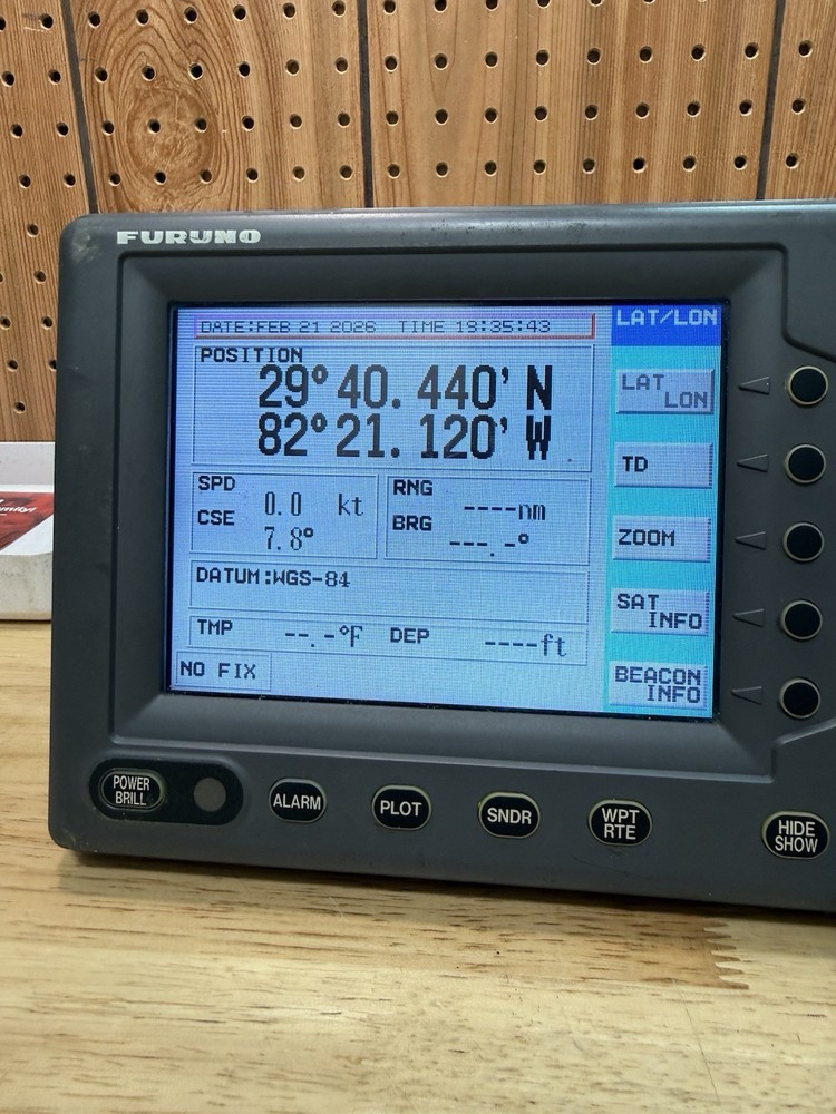 Furuno GP-1850DF Navionics GPS Chartplotter w/Sounder Tested Working With Case