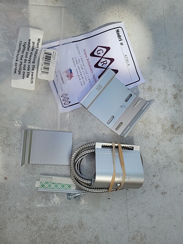 GRI 4700-A Industrial Track Mount Switch