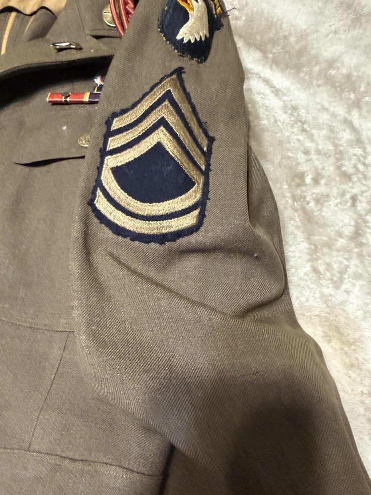 ORIGINAL WWII 101st AIRBORNE JACKET SCREAMING EAGLE