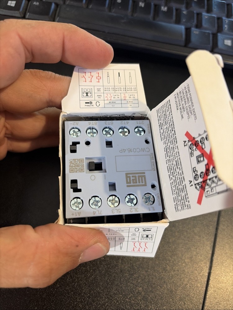 WEG CWC016-00-40L03 Mini Contactor 24VDC