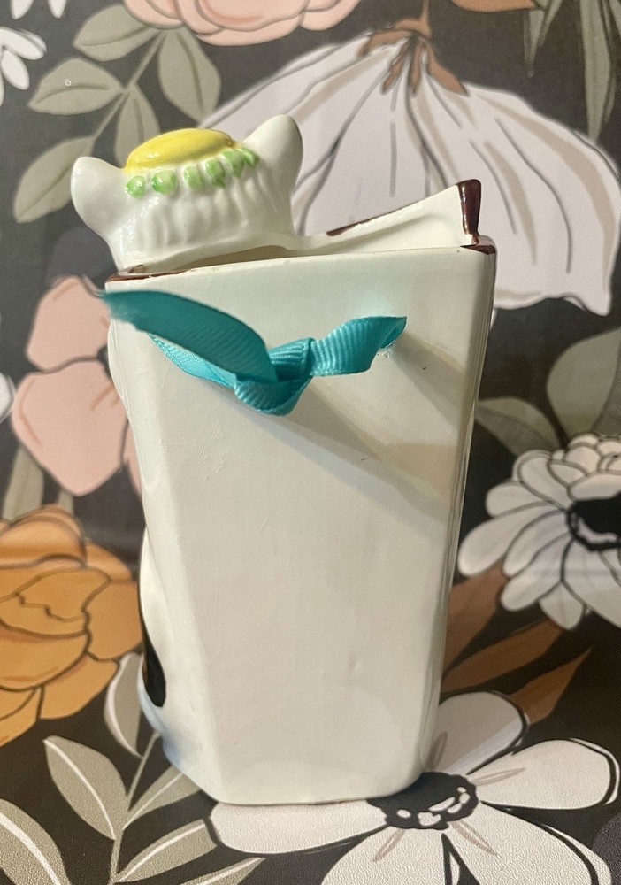 Rare PY Style Cat Wall Pocket