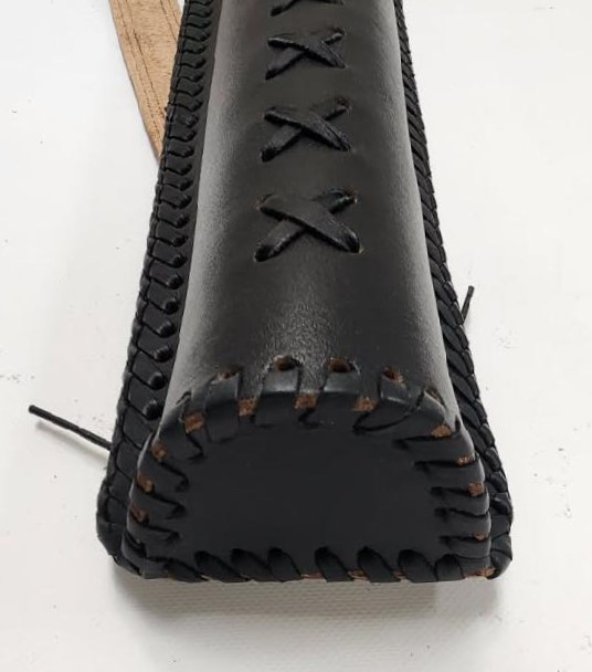 Traditional Genuine Leather Black Back Quiver