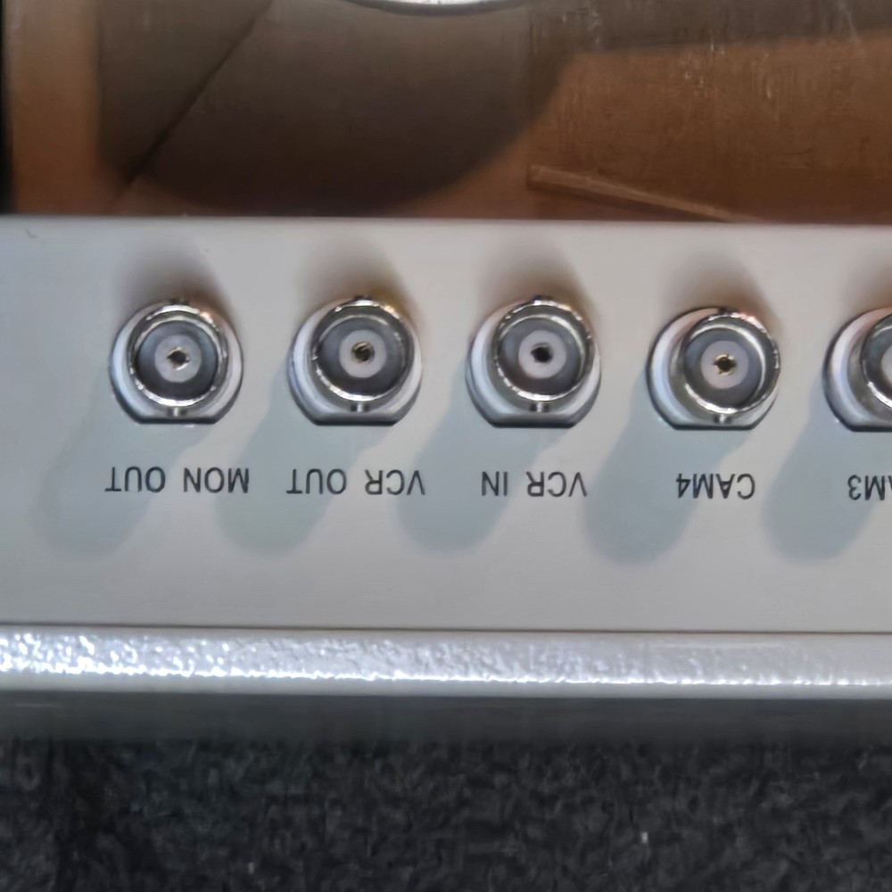 4 channel 12vdc VIDEO SWITCHER