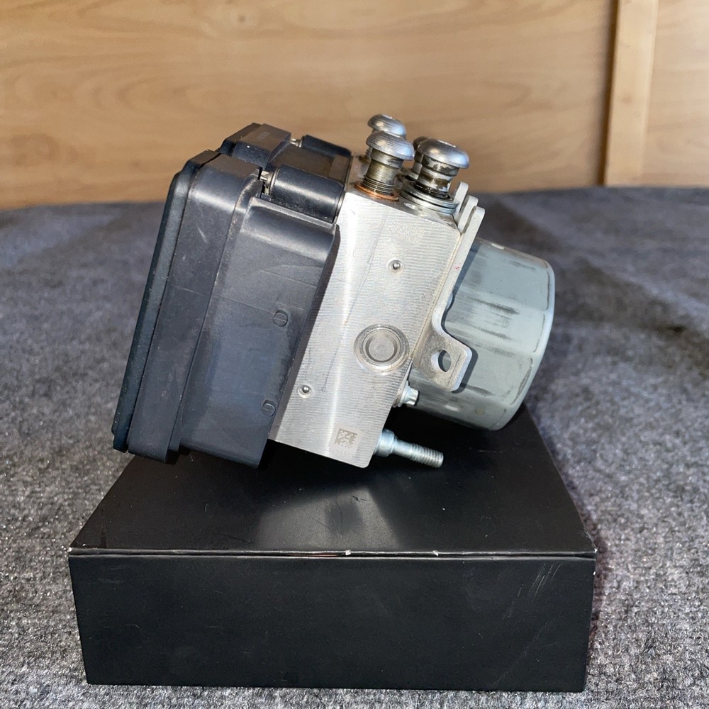 09-14 BMW S1000RR OEM ABS PUMP UNIT MODULE