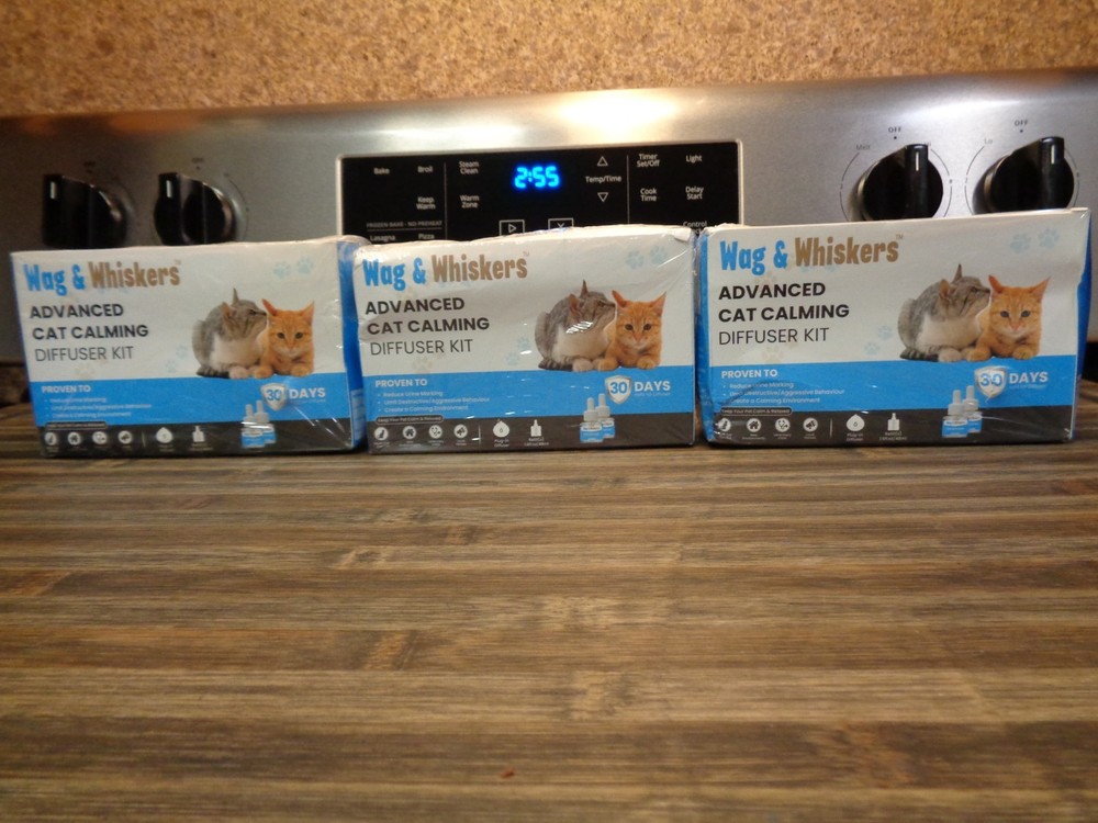 3 boxes of Wag & Whiskers Cat Calming Diffuser Kits !!
