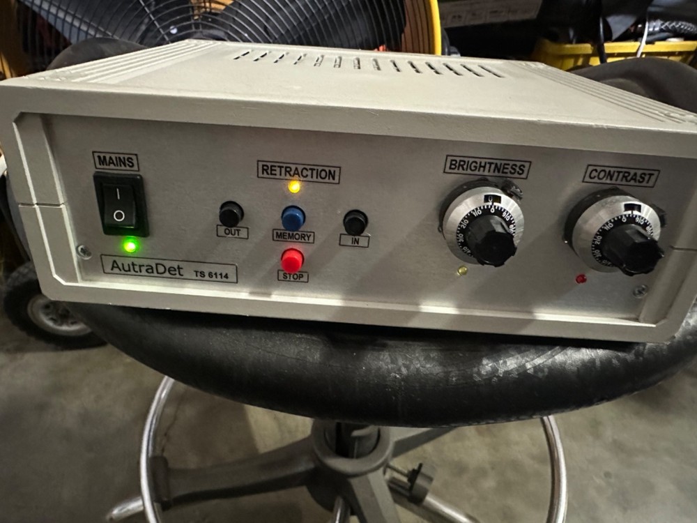 AS IS POWERS ON Tescan TS 6114 AutraDet