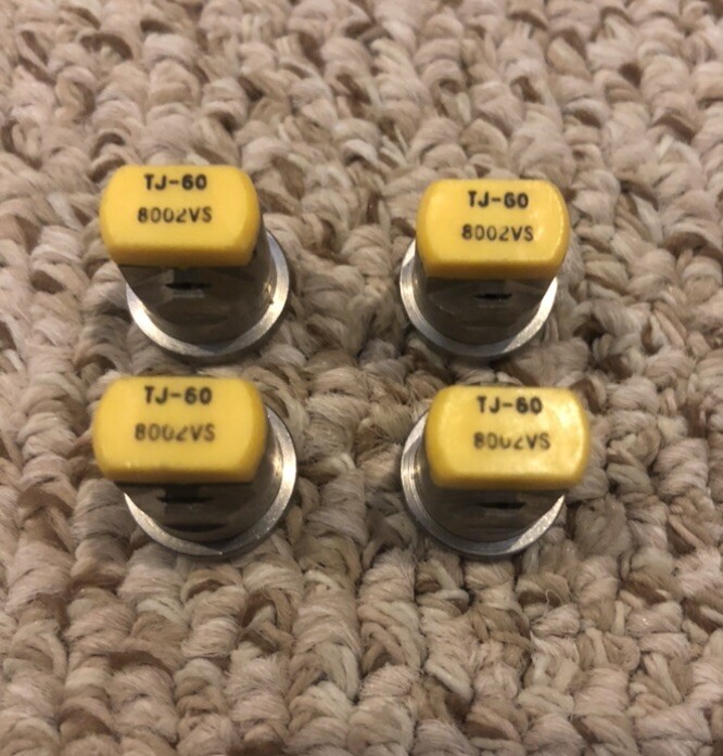 (4) NEW TEEJET TJ60-8002VS TWINJET FLAT SPRAY TIPS - NEW