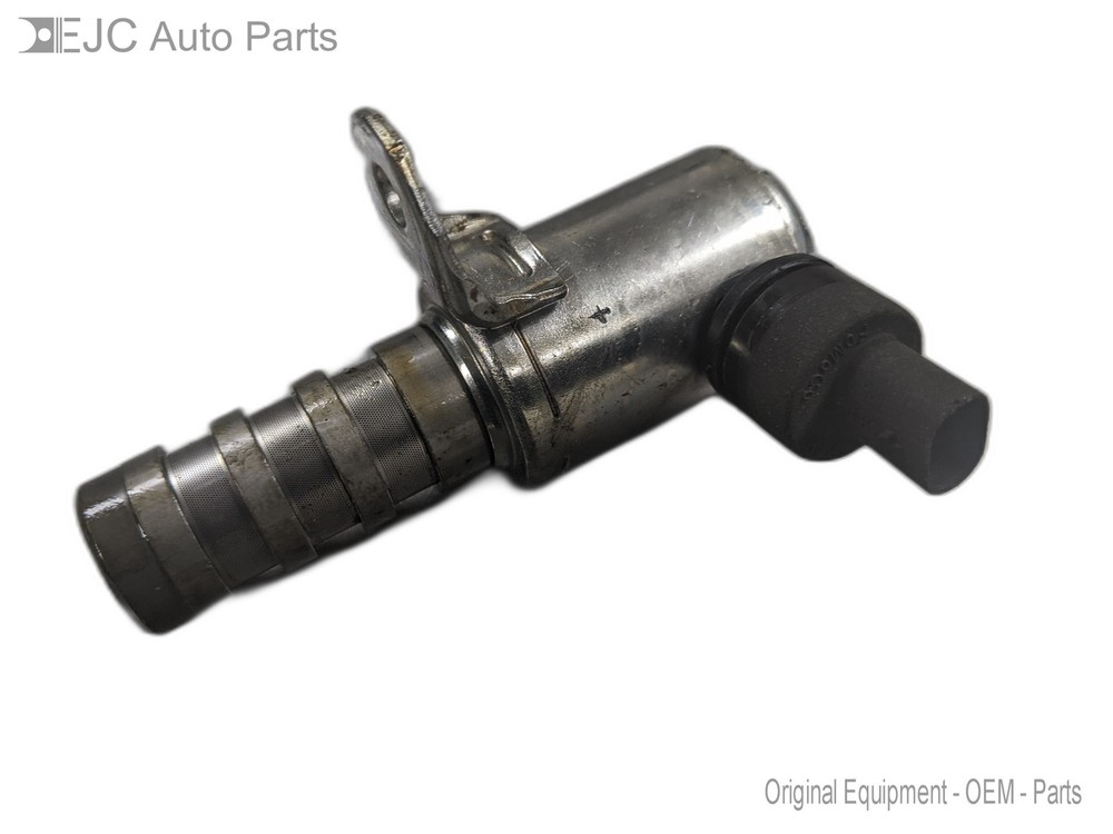 Variable Valve Timing Solenoid For 11-14 Ford Mustang  3.7